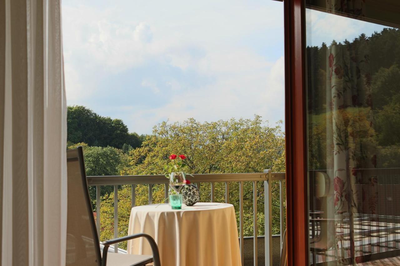 Kupfer-Dachl Hotel Katzelsdorf Kültér fotó